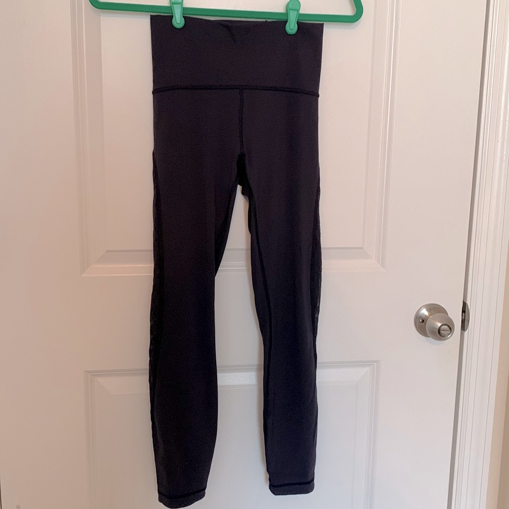 Lululemon High-Rise Navy Leggings - Size 2